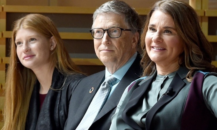 Nhìn lại 27 năm hôn nhân của tỷ phú Bill Gates