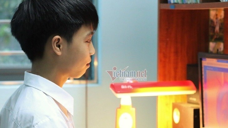 Dịch Covid-19 bùng phát, liệu học sinh Hà Nội có kiểm tra cuối học kỳ II bằng hình thức trực tuyến?