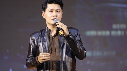 Tranh cãi 'khán giả nuôi nghệ sĩ': Nói không cần khán giả là sự xúc phạm?