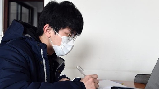 Nhiều tỉnh thi thử tốt nghiệp THPT trực tuyến vì dịch Covid-19 phức tạp