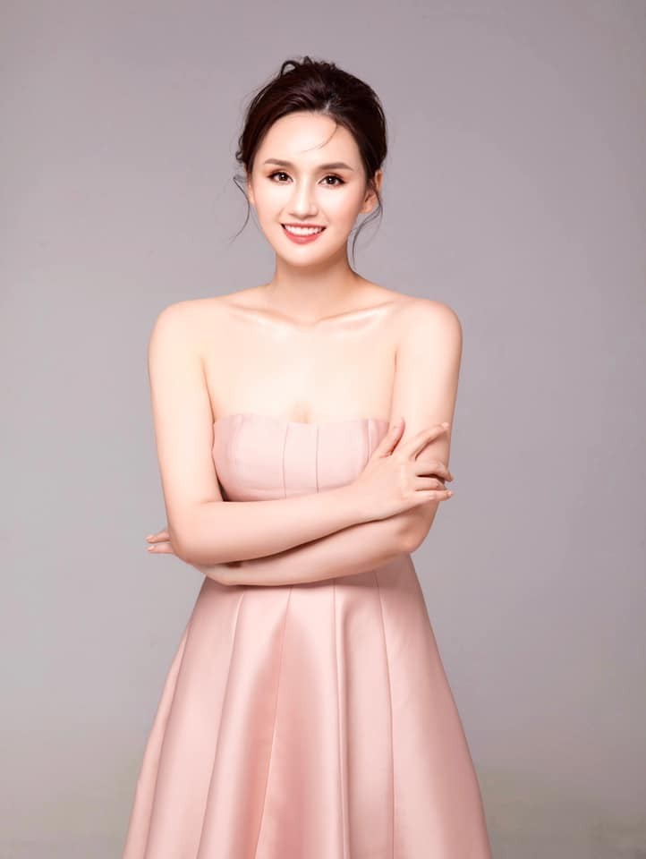 Sao Việt: Nghệ sĩ Lan Hương than thở vì vai mẹ chồng phim Thương ngày nắng về, Mai Phương Thúy khoe đường cong quyến rũ