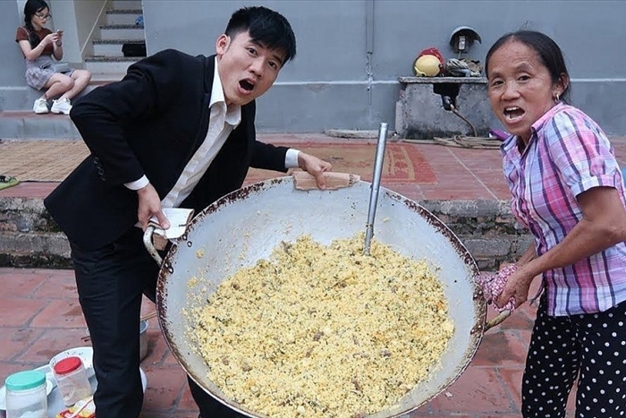 Vlog lớn tuổi kể chuyện đời thường... vẫn 'điên đảo' cộng đồng mạng? vi sao nhung vlog lon tuoi ke chuyen doi thuong van hot