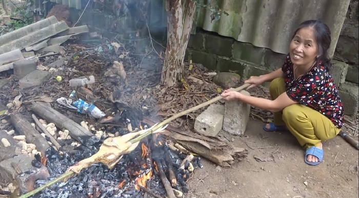 Vlog lớn tuổi kể chuyện đời thường... vẫn 'điên đảo' cộng đồng mạng? vi sao nhung vlog lon tuoi ke chuyen doi thuong van hot