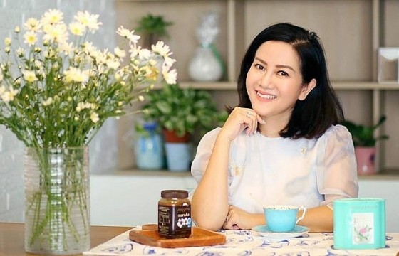 Phụ nữ biết yêu gia đình, biết yêu chính mình là biết cách tạo ra một cuộc đời thi vị, đáng sống