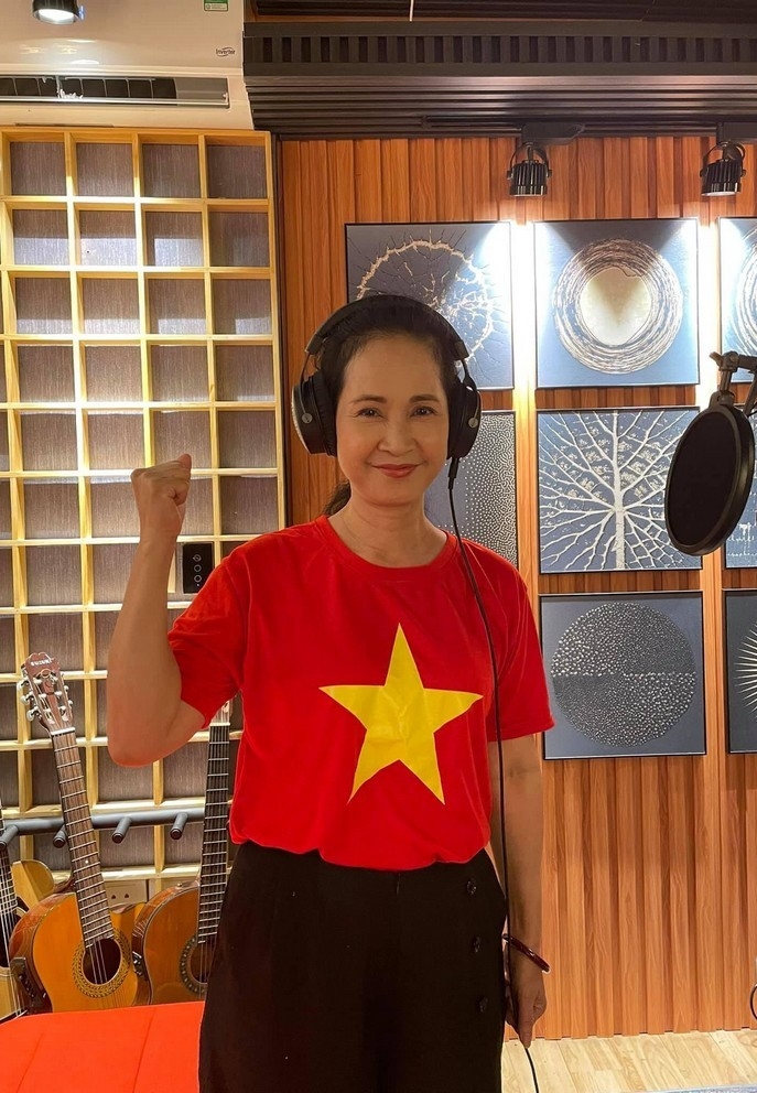 Sao Việt tuần quadad Sao Việt tuần quadad