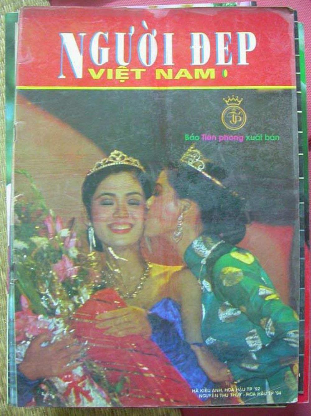 Hình ảnh đăng quang gây sốt của Hoa hậu Thu Thủy