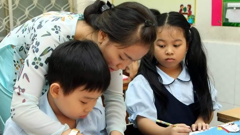 Trẻ học chữ trước lớp 1: Tạo ra những 'thần đồng' chín ép?