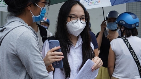 Hà Nội công bố điểm chuẩn lớp 10 chuyên năm 2021, trường Hà Nội- Amsterdam cao nhất là 44 điểm