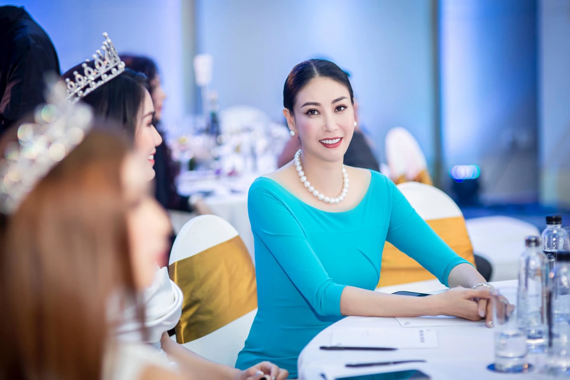 Nhan sắc đáng ngưỡng mộ của Hoa hậu Hà Kiều Anh