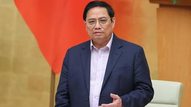 Thủ tướng Chính phủ yêu cầu có giải pháp tích cực với vấn đề sách giáo khoa, thuốc chữa bệnh