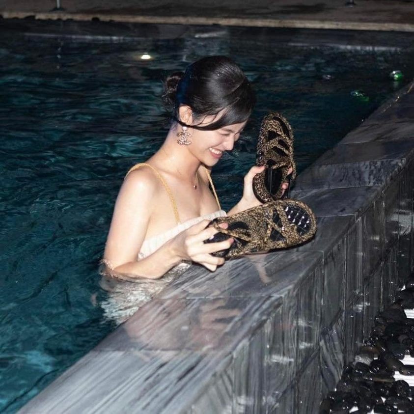 Trấn Thành 'lầy lội' trong đám cưới Minh Hằng