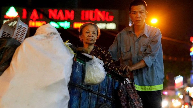 Làm gì để người yếu thế ở Sài Gòn không bị 'bỏ lại phía sau' trong đại dịch Covid-19?