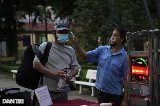 Thi tốt nghiệp THPT: Có thí sinh F0, nơi ngừng, nơi thi tiếp: Bộ GD&ĐT lên tiếng Thi tốt nghiệp THPT: Có thí sinh F0, nơi ngừng, nơi thi tiếp: Bộ GD&ĐT lên tiếng