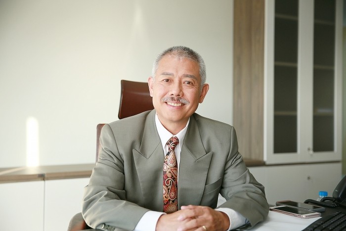 GS. Trương Nguyện Thành: Sao cha mẹ lại bắt con ‘trả nợ’ cho cuộc đời mình?