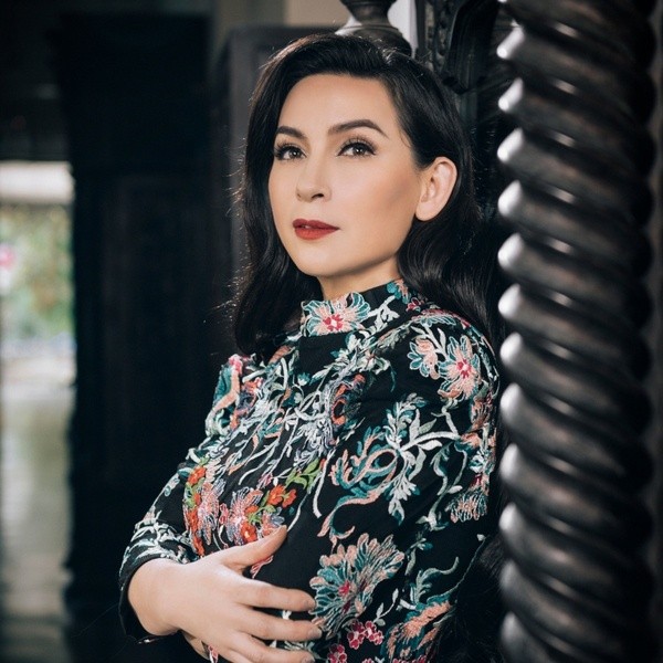 Phi Nhung khi làm từ thiện nhưng bị hiểu lầm Phi Nhung khi làm từ thiện nhưng bị hiểu lầm