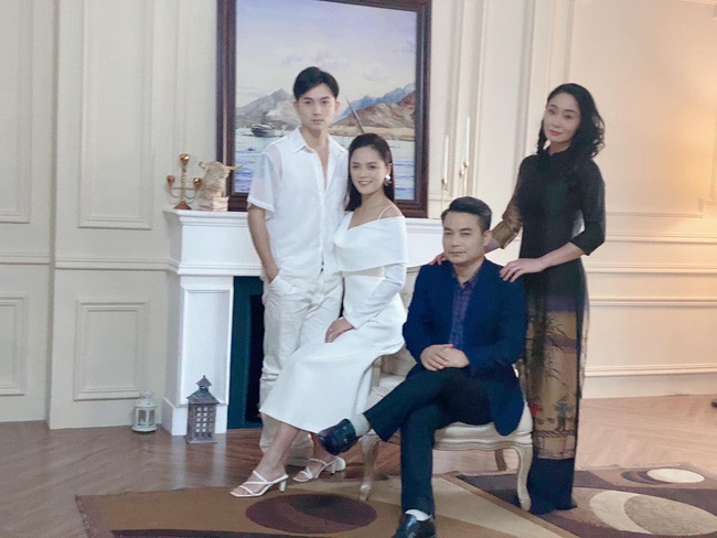 Hương vị tình thân: Lộ hậu trường đám cưới, khán giả đoán già đoán non là của cặp Nam - Long