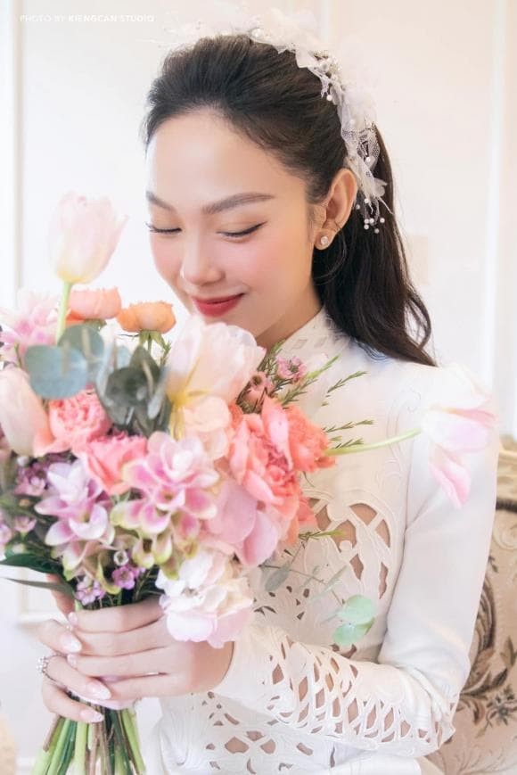 Minh Hằng tung bộ ảnh đẹp đến từng centimet sau đám cưới Minh Hằng tung bộ ảnh đẹp đến từng centimet sau đám cưới
