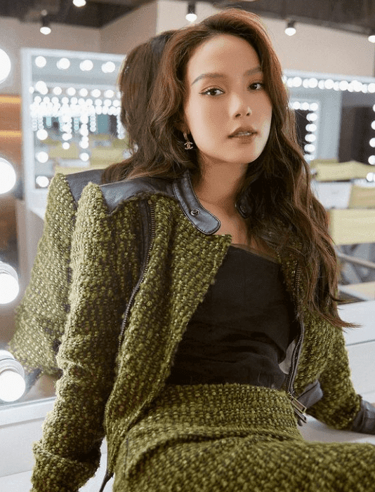 Minh Hằng tung bộ ảnh đẹp đến từng centimet sau đám cưới