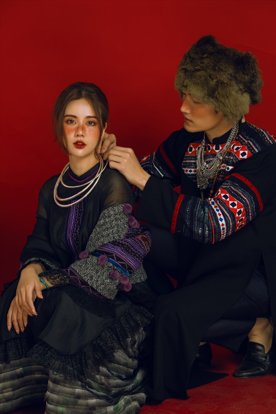 Thương ngày nắng về: Ngắm bộ ảnh cưới khác lạ của đôi 'trai tài gái sắc' Đình Tú - Minh Huyền