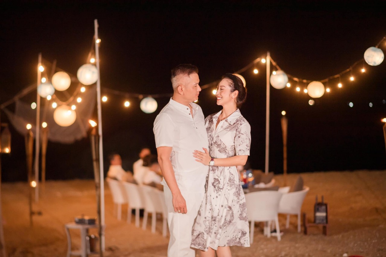 Jennifer Phạm đón tuổi 37 Jennifer Phạm đón tuổi 37