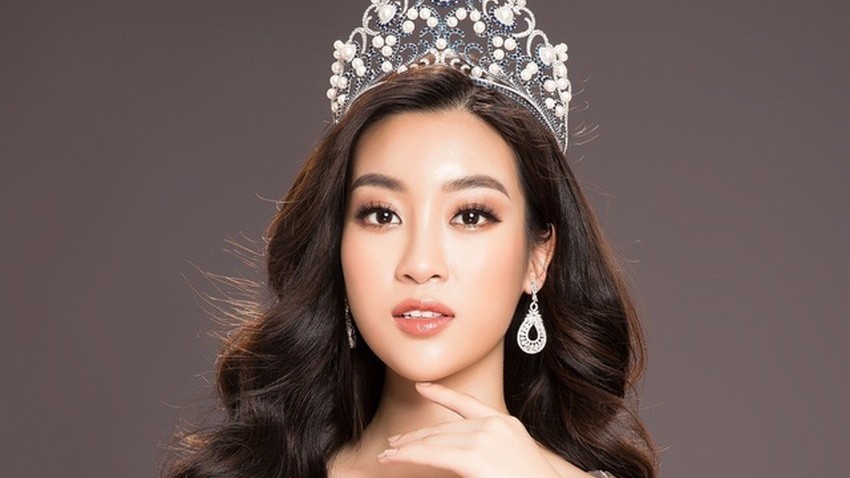 Rộ tin đồn Hoa hậu Đỗ Mỹ Linh được cầu hôn và phản ứng của người trong cuộc