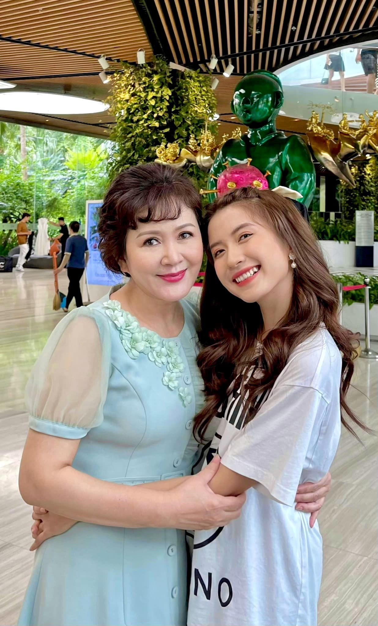 NSND Minh Hòa chia tay Thương ngày nắng về