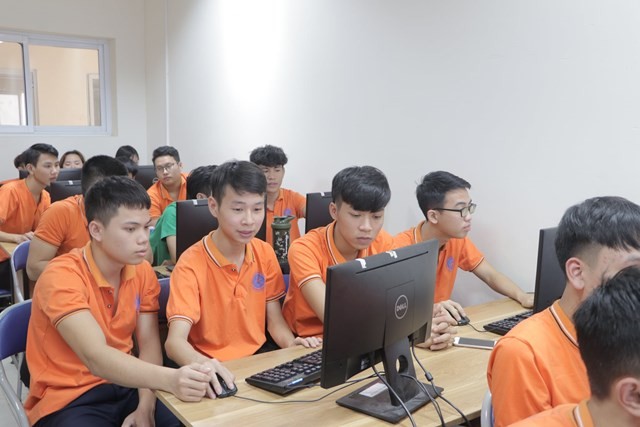 Lao động trẻ mở ‘cánh cửa’ bước vào ‘sân chơi’ toàn cầu hóa