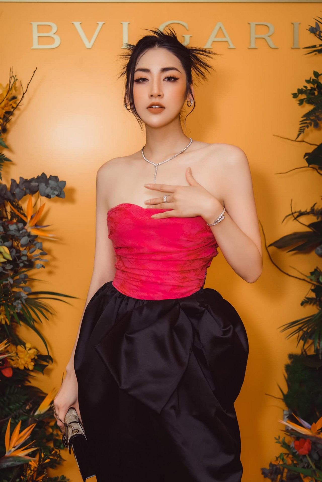 Vẻ đẹp không tì vết của Á hậu Tú Anh