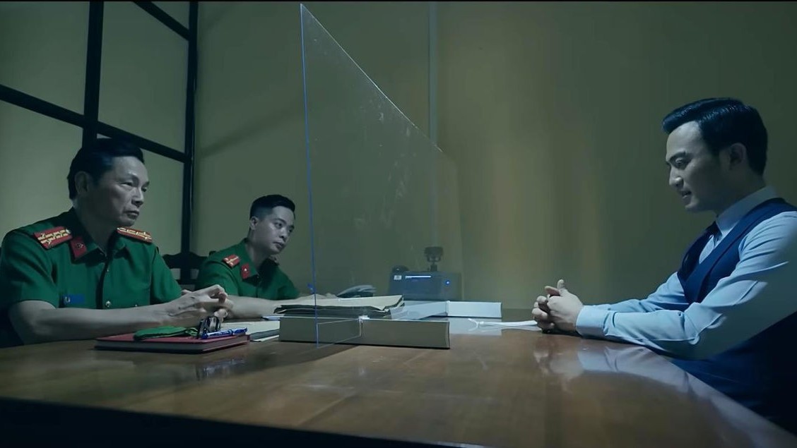 Đấu trí tập 6: Khải sẽ khai ra tên người đứng sau toàn bộ chuyện làm ăn của Tuấn 'nháy'?