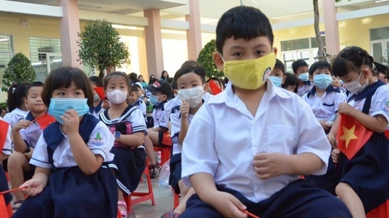 Phó Thủ tướng chỉ đạo giữ ổn định mức học phí năm học 2021-2022