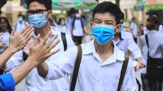 Hơn 96% học sinh tốt nghiệp THPT 2021, 12.000 thí sinh xét đặc cách