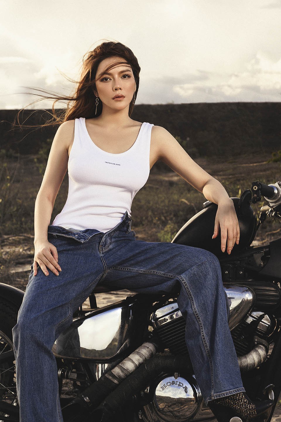 Lý Nhã Kỳ khoe dáng bốc lửa Lý Nhã Kỳ khoe dáng bốc lửa