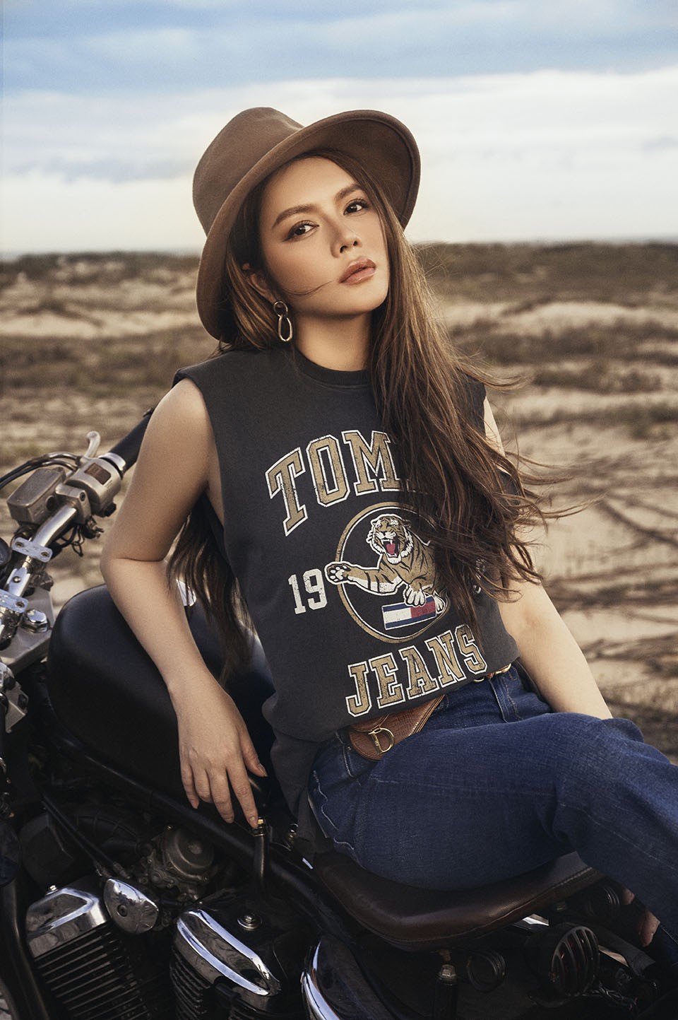 Lý Nhã Kỳ khoe dáng bốc lửa Lý Nhã Kỳ khoe dáng bốc lửa