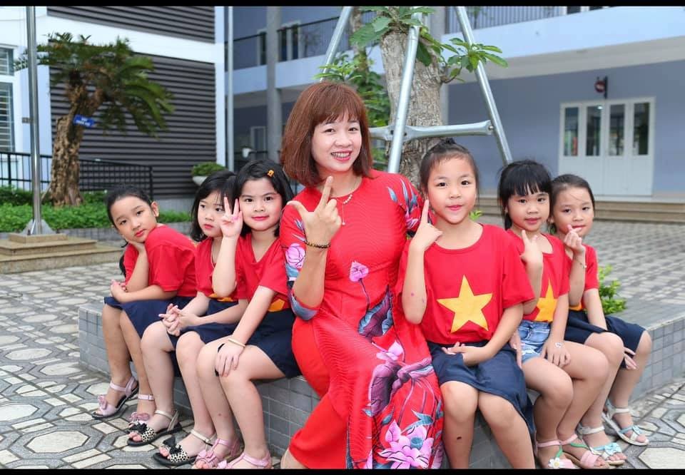 Cần thông cảm với khó khăn của ngành giáo dục Cần thông cảm với khó khăn của ngành giáo dục