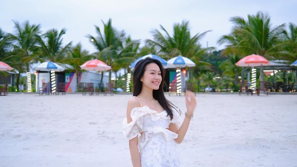 Nhan sắc Doãn Hải My 'đốn tim' người hâm mộ