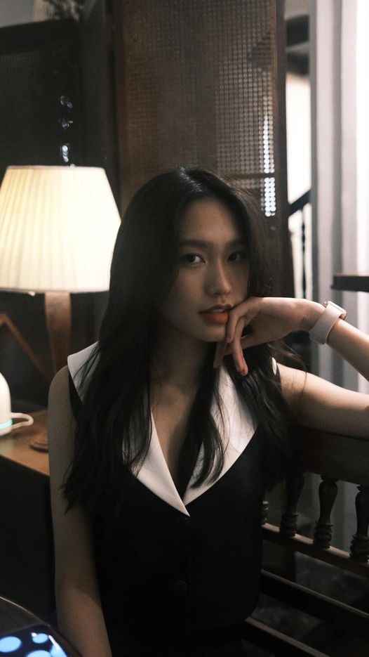 Nhan sắc Doãn Hải My 'đốn tim' người hâm mộ