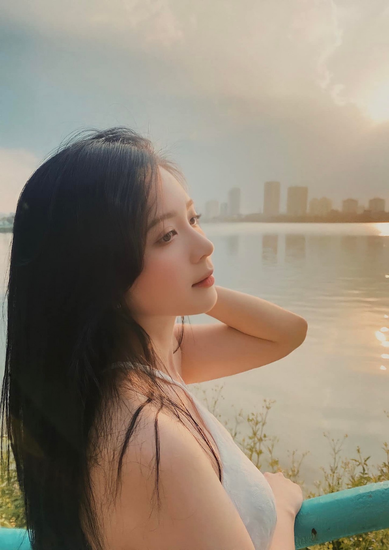 Garage hạnh phúc: Vẻ ngoài sắc sảo của Ngọc Huyền