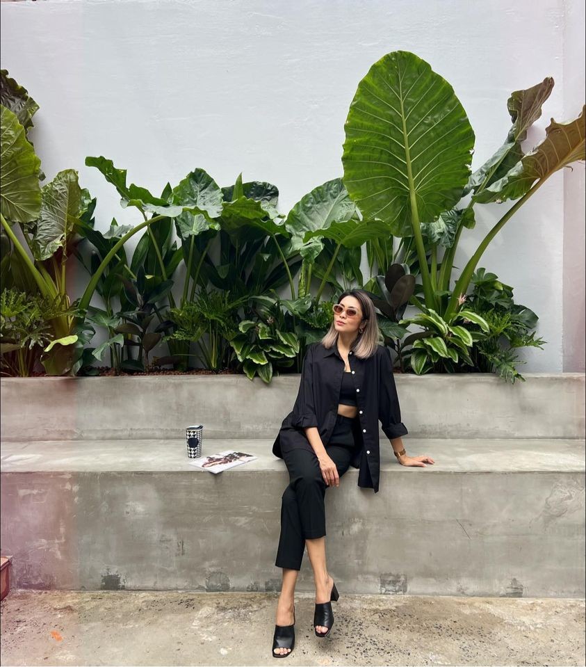 Sao Việt: Lệ Quyên, Hồ Ngọc Hà đồng loạt khoe dáng chuẩn, eo thon