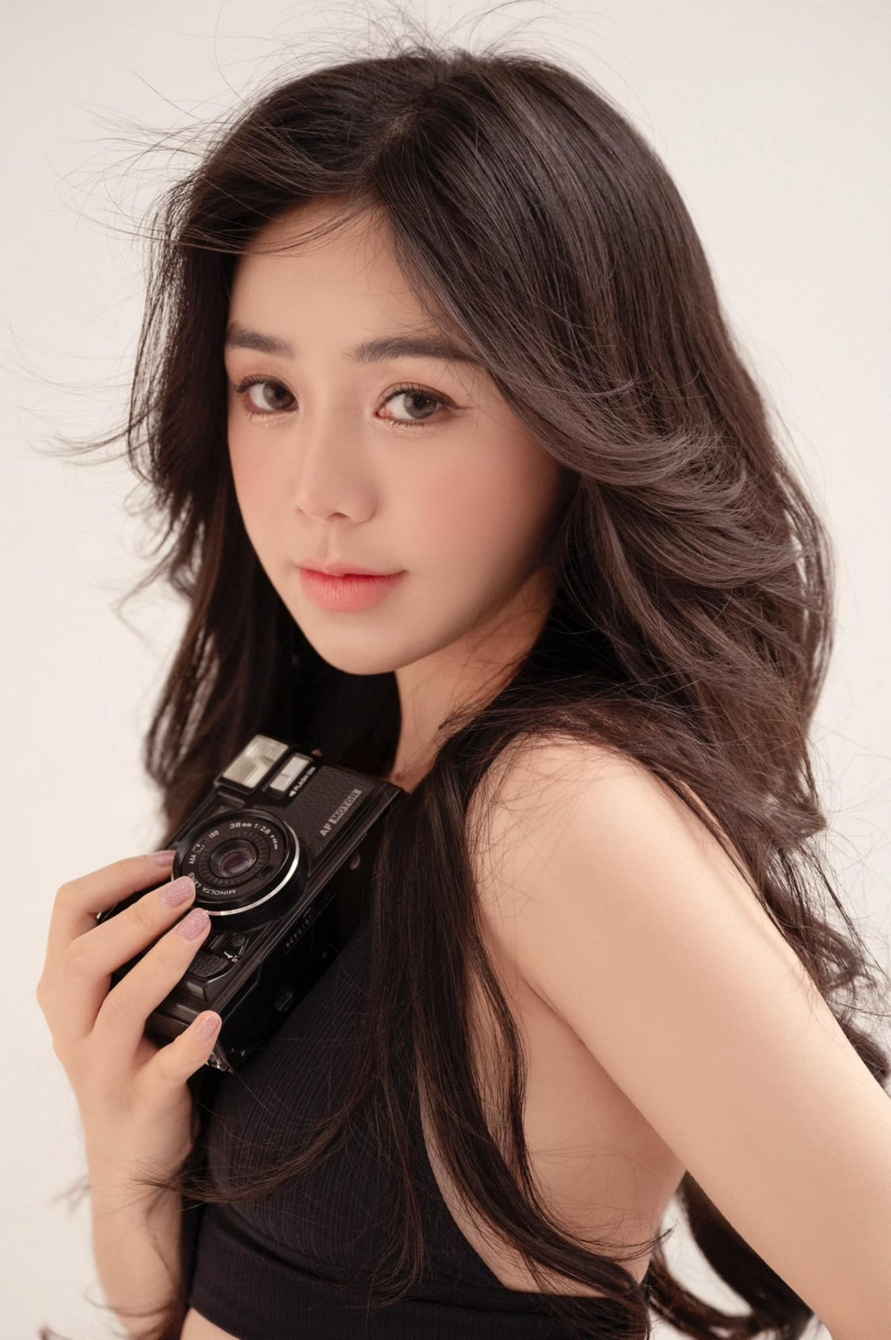 Garage hạnh phúc: Vẻ đáng yêu của 'cô nàng Sơn Ca' Quỳnh Kool