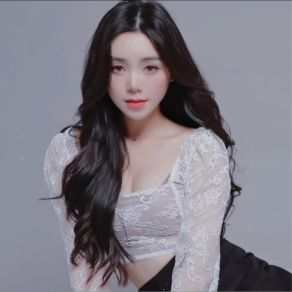 Garage hạnh phúc: Vẻ đáng yêu của 'cô nàng Sơn Ca' Quỳnh Kool