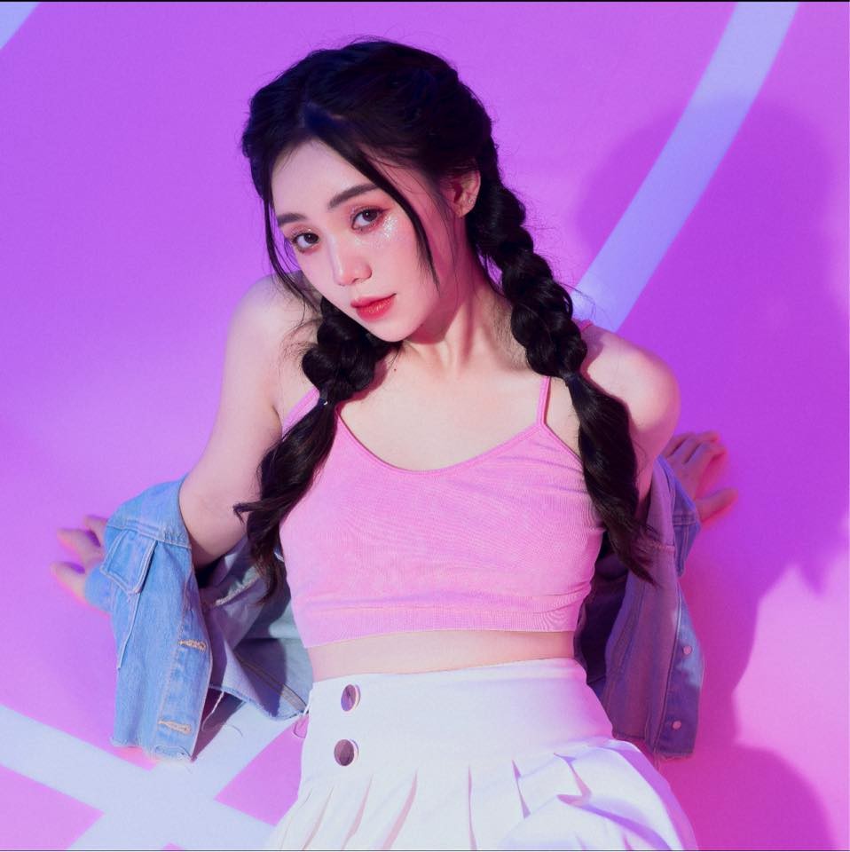 Vẻ đáng yêu của 'cô nàng Sơn Ca' Quỳnh Kool phim Garage hạnh phúc