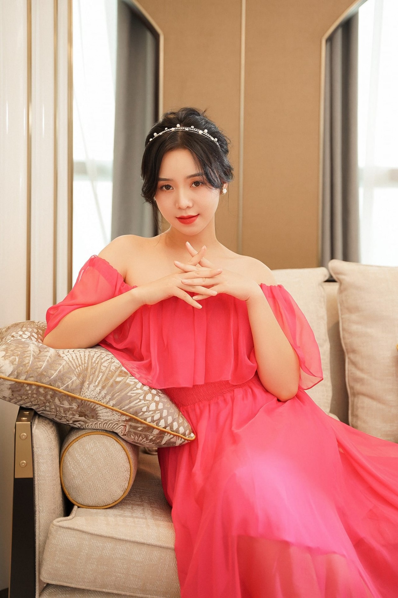 Vẻ đáng yêu của 'cô nàng Sơn Ca' Quỳnh Kool phim Garage hạnh phúc