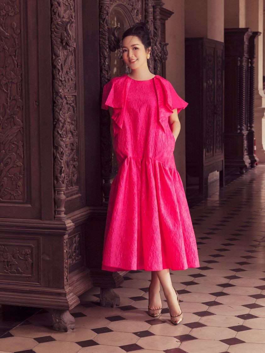 Hoa hậu Đền Hùng Giáng My ngọt ngào với màu hồng nữ tính
