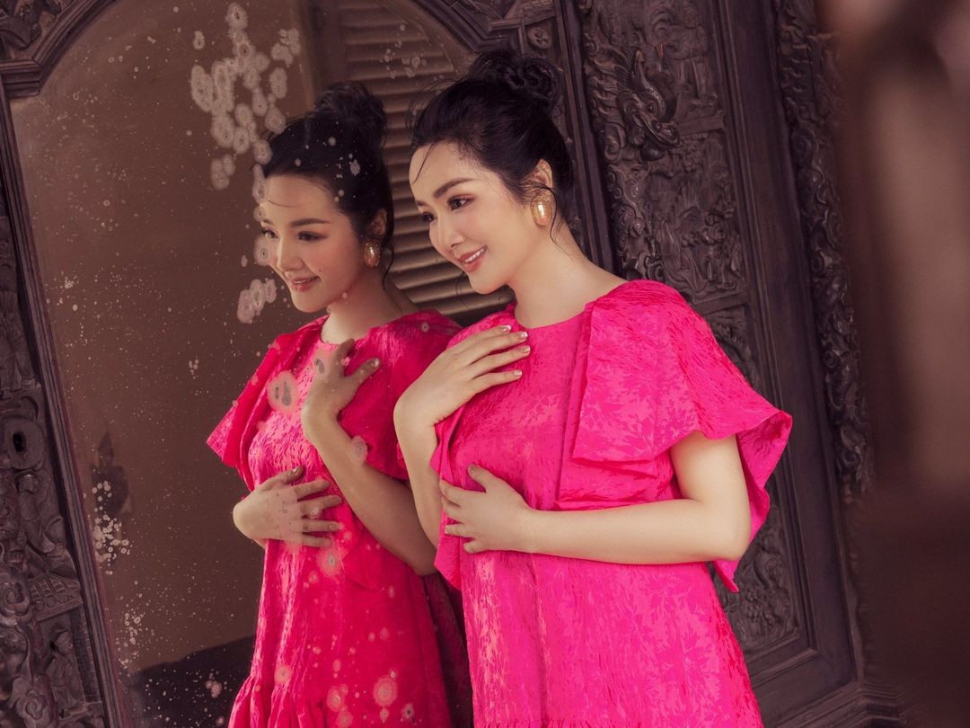 Hoa hậu Đền Hùng Giáng My ngọt ngào với màu hồng nữ tính