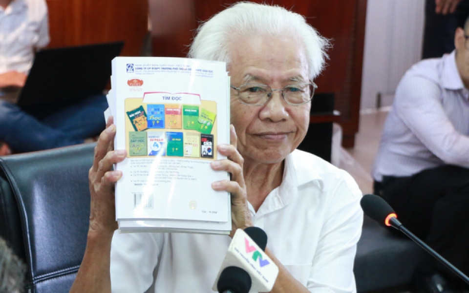 thay gi tu lan song binh pham cong nghe giao duc