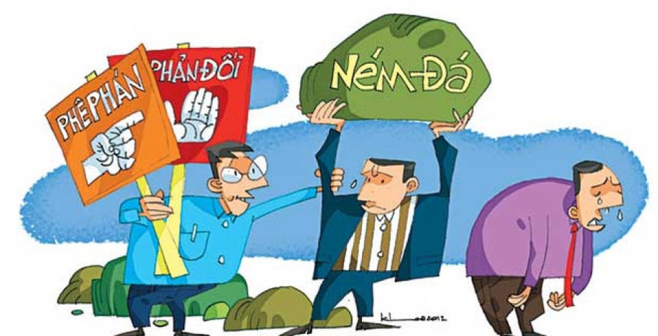 thay gi tu lan song binh pham cong nghe giao duc