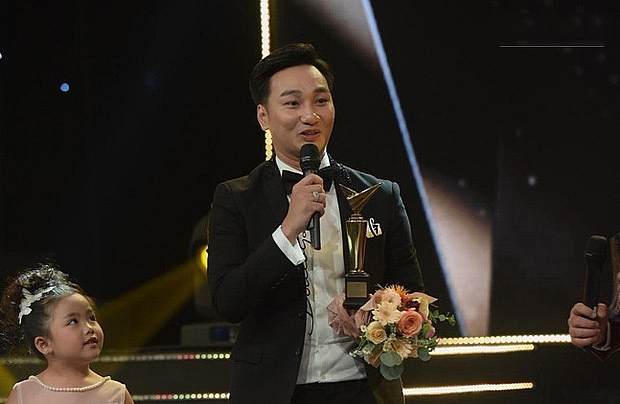 "Về nhà đi con" đánh đổ mọi đối thủ tại lễ trao giải VTV Awards 2019 ve nha di con danh do moi doi thu tai le trao giai vtv awards 2019