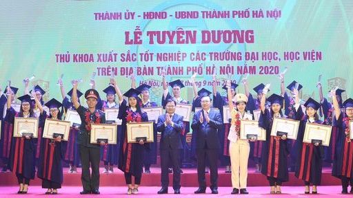88 thủ khoa tốt nghiệp xuất sắc năm 2020 được vinh danh