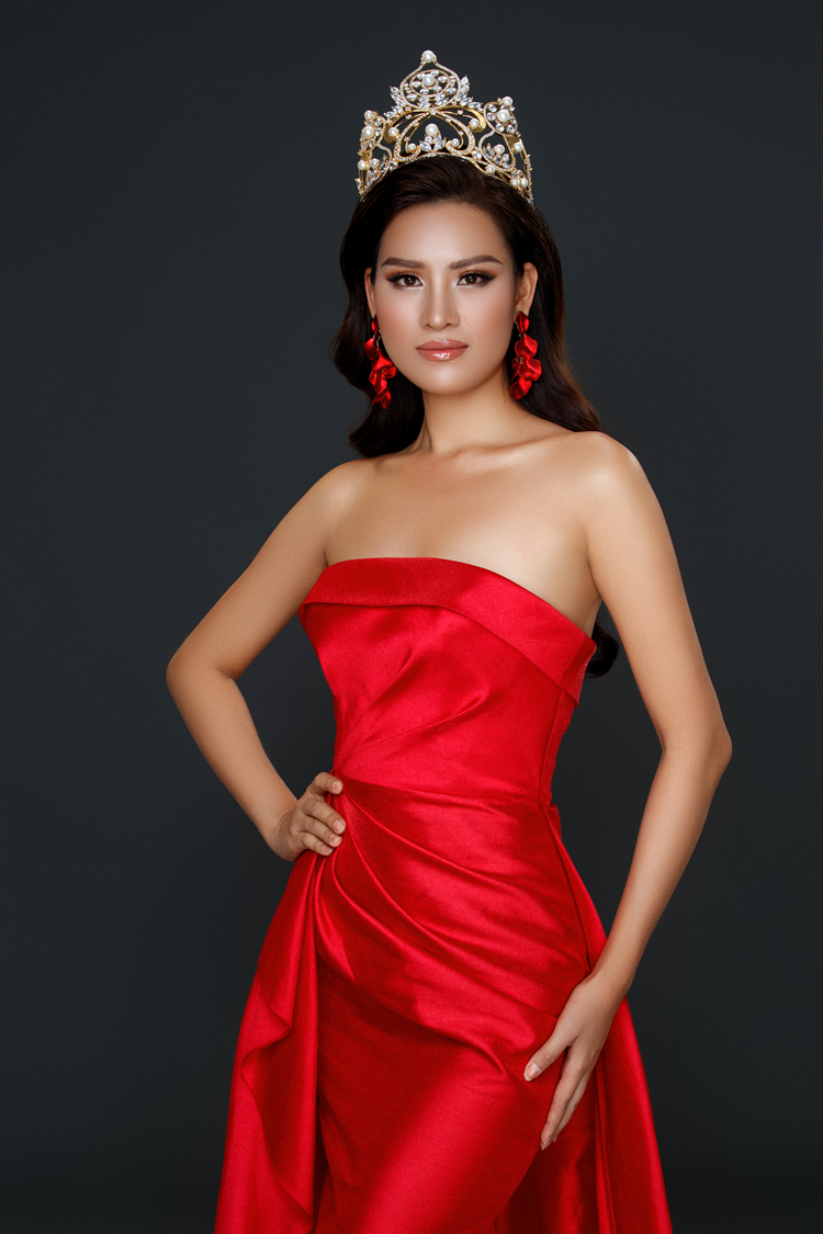 thai thi hoa se di thi miss earth