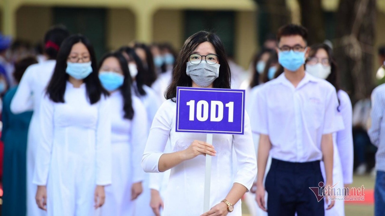 Covid-19 sáng 18/10, Số ca tử vong giảm mạnh; Thủ tướng đề cập giải pháp mở cửa trường học; Hướng dẫn mới nhất về đi lại và yêu cầu xét nghiệm